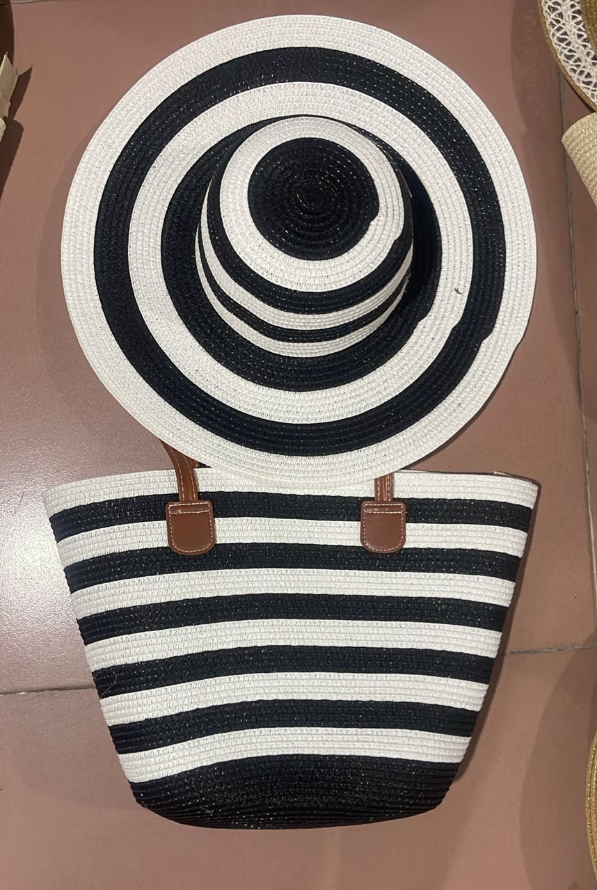 STRAW BAGS WITH HAT