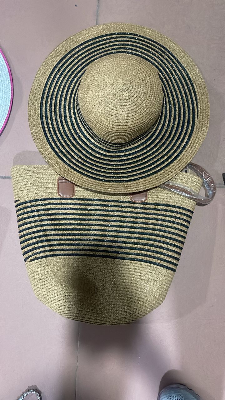 STRAW BAGS WITH HAT